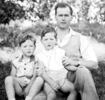 Wallace Armstrong Macky with sons David Wallace Macky and Peter Wallace Macky, October 1939
