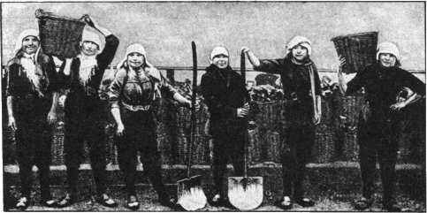 Girl Labourers at the Mariemont-Bascoun Coalmines